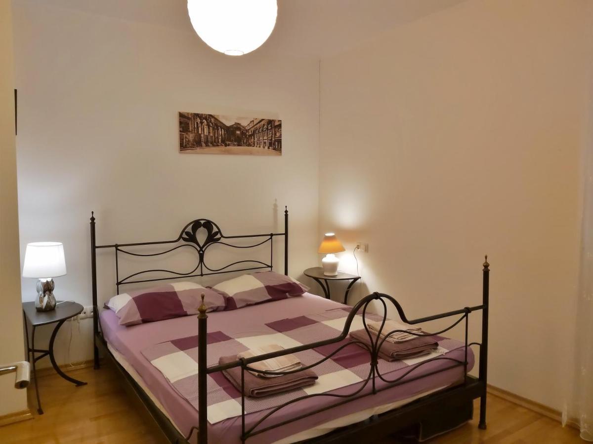 Apartment Lora Омиш Экстерьер фото